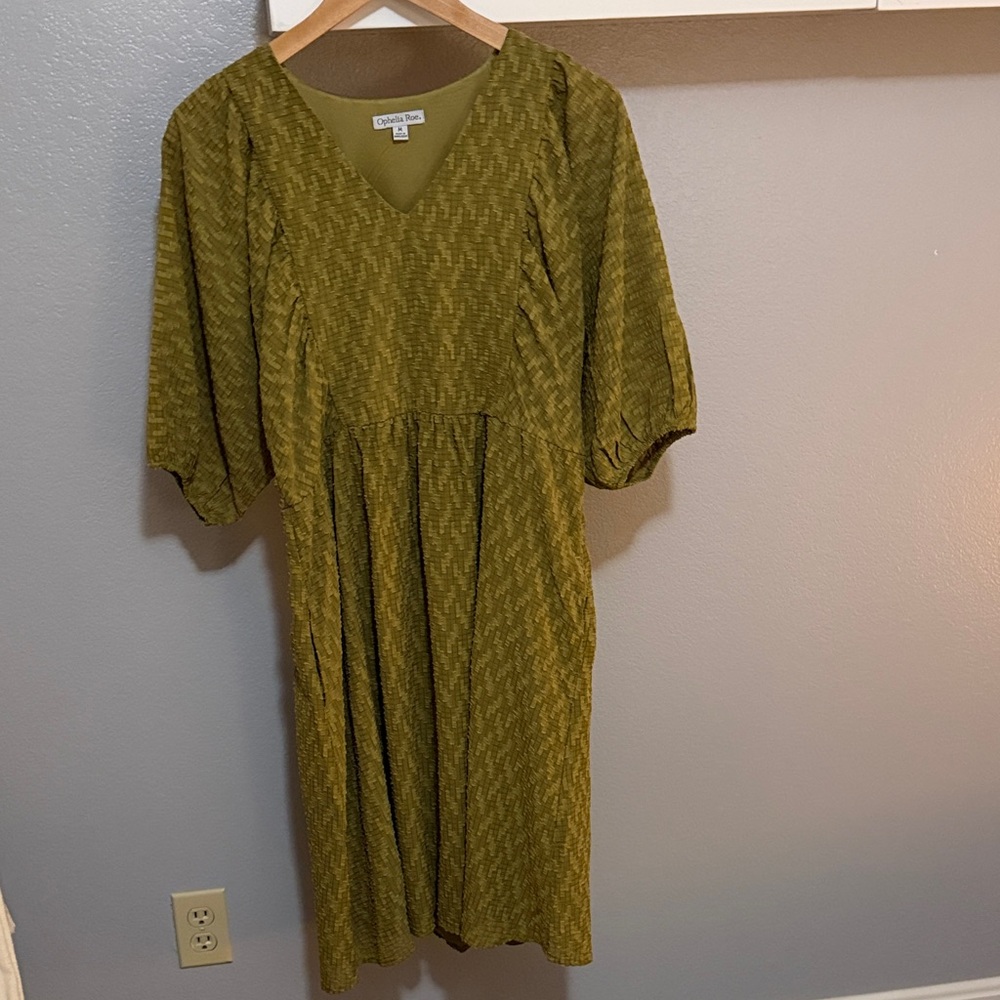 Elegant Olive Midi Dress with Puff Sleeves